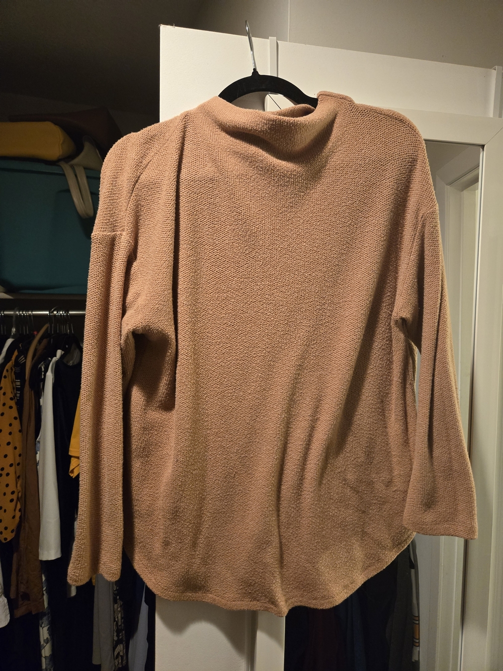 Old Navy Women's Large Mock Neck Sweater - Camel